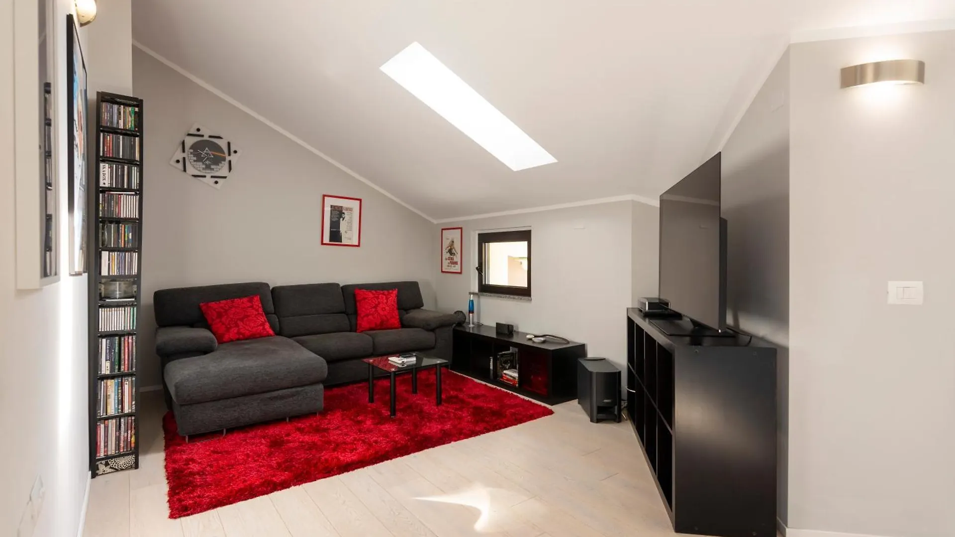 Wolvesdensuite Con Terrazzi E Garage Gratuito Milaan
